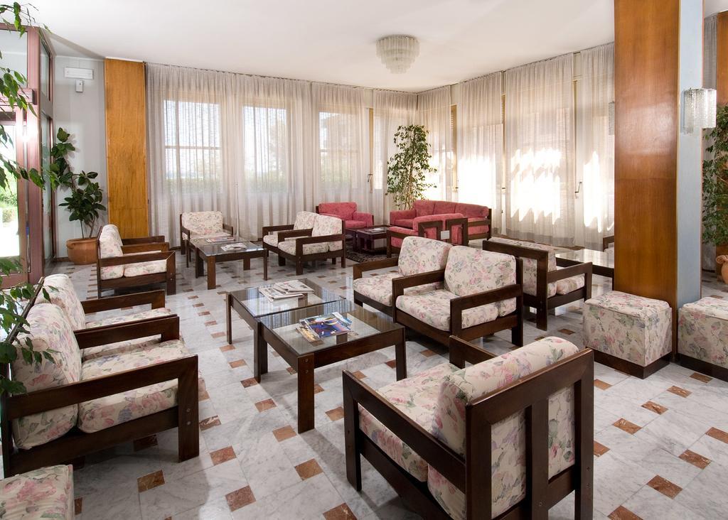 Hotel Continental Fano Exterior photo